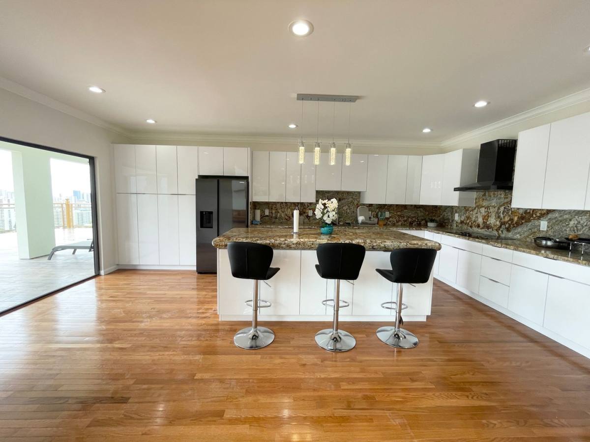 House for rent at 2045 Mott Smith Dr, Honolulu, HI 96822