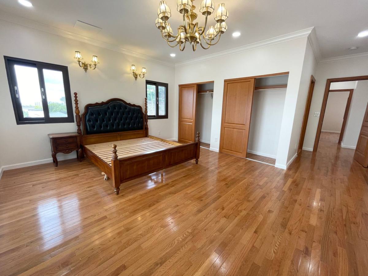 House for rent at 2045 Mott Smith Dr, Honolulu, HI 96822