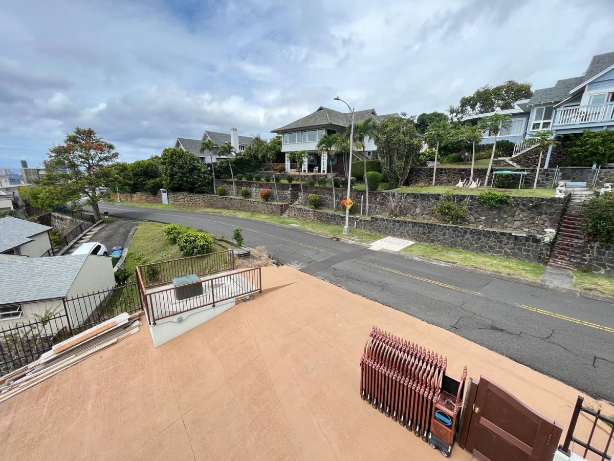 House for rent at 2045 Mott Smith Dr, Honolulu, HI 96822