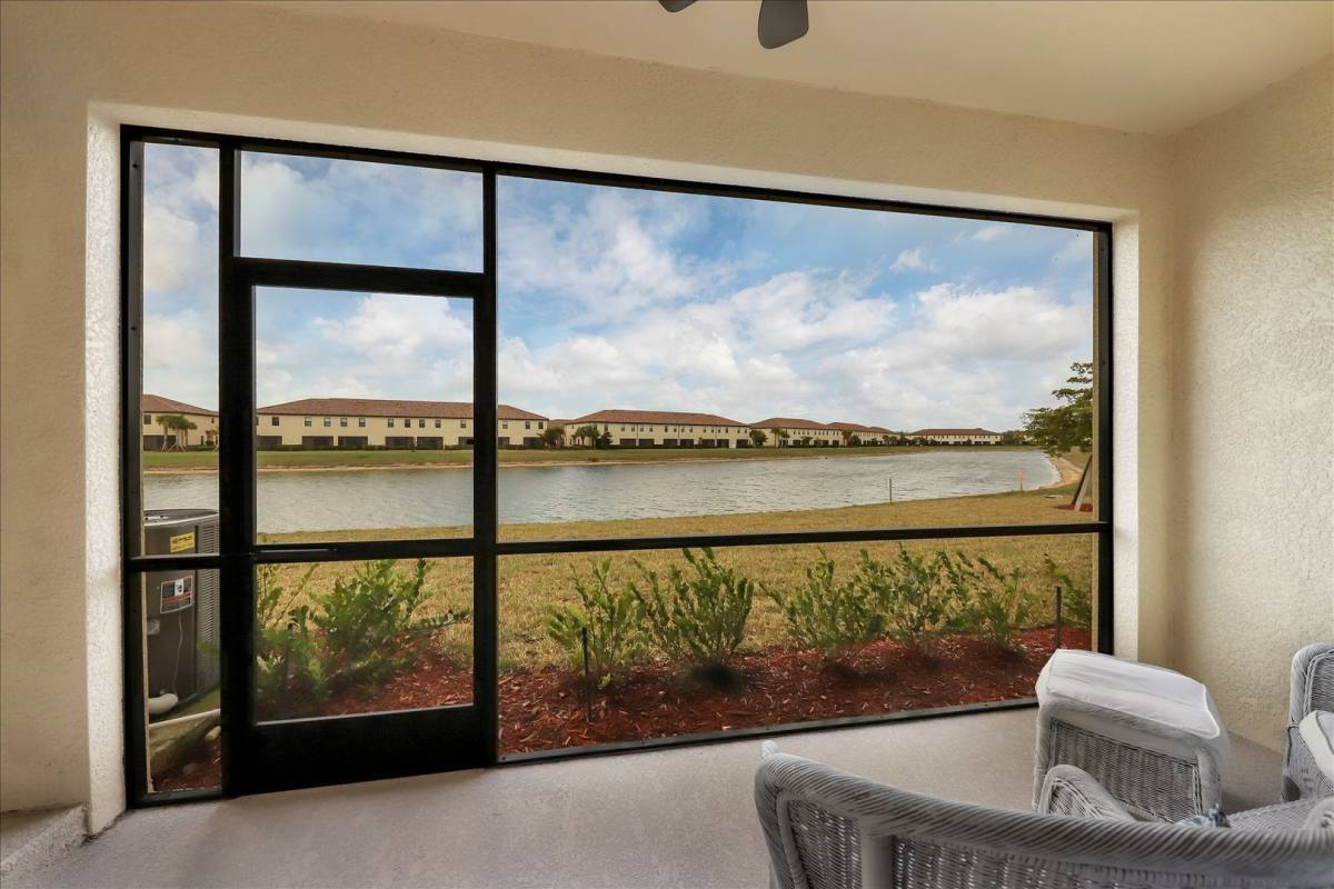 Townhouse for rent at 20335 Lagente Circle, Venice, FL 34293