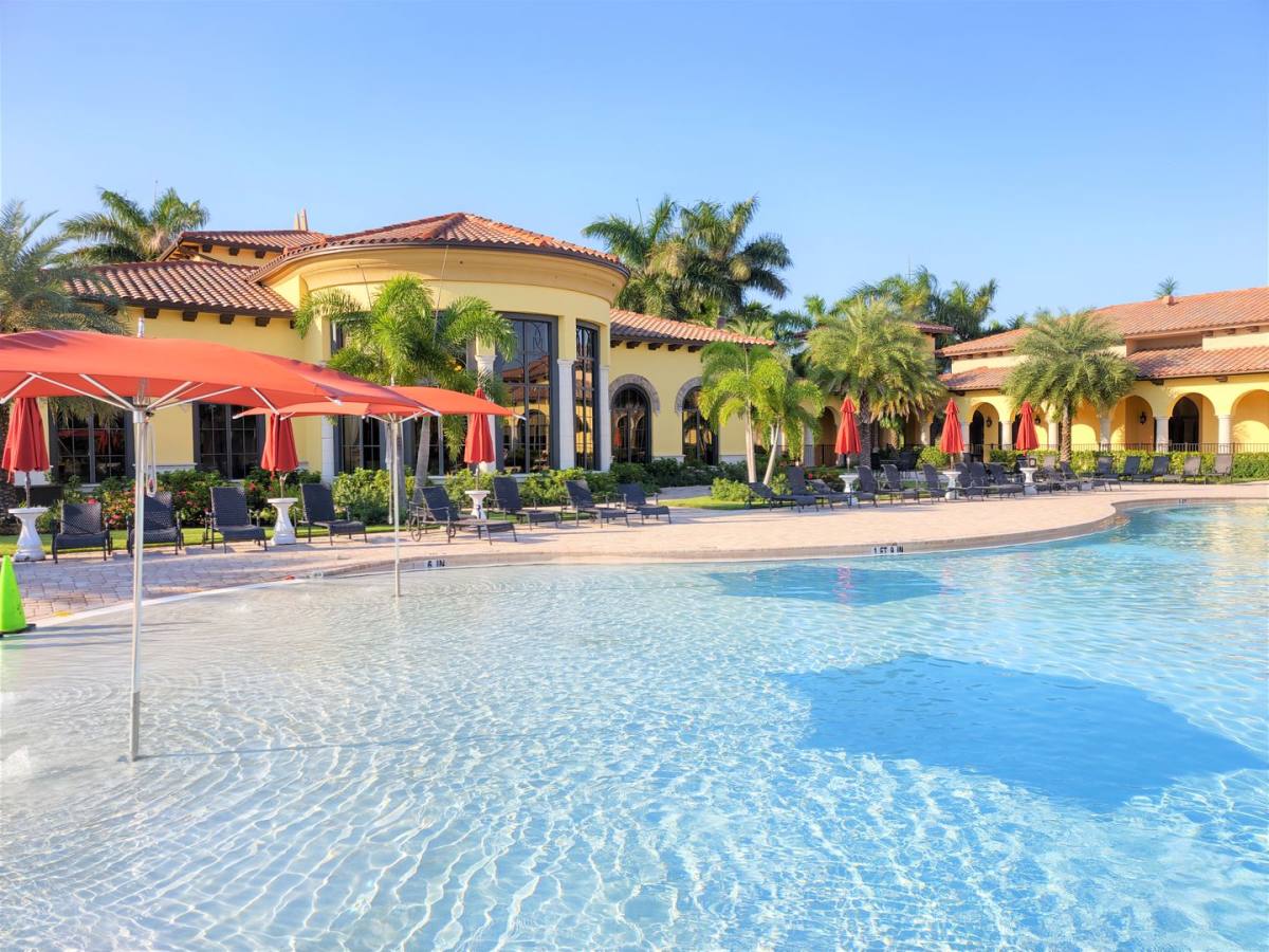 Townhouse for rent at 20335 Lagente Circle, Venice, FL 34293