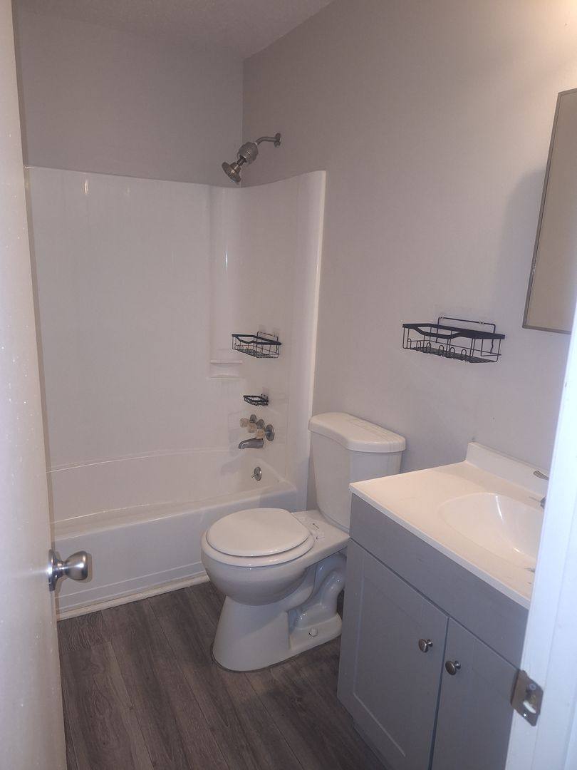 Townhouse for rent at 10115 Island Rd, Bristol, VA 24201