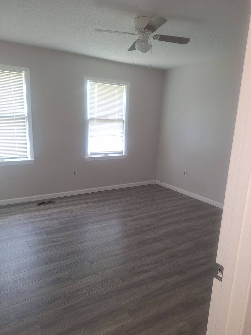 Townhouse for rent at 10115 Island Rd, Bristol, VA 24201