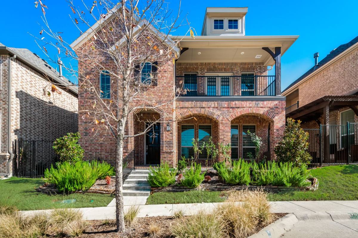 House for rent at 2480 Cathedral Dr, Richardson, TX 75080