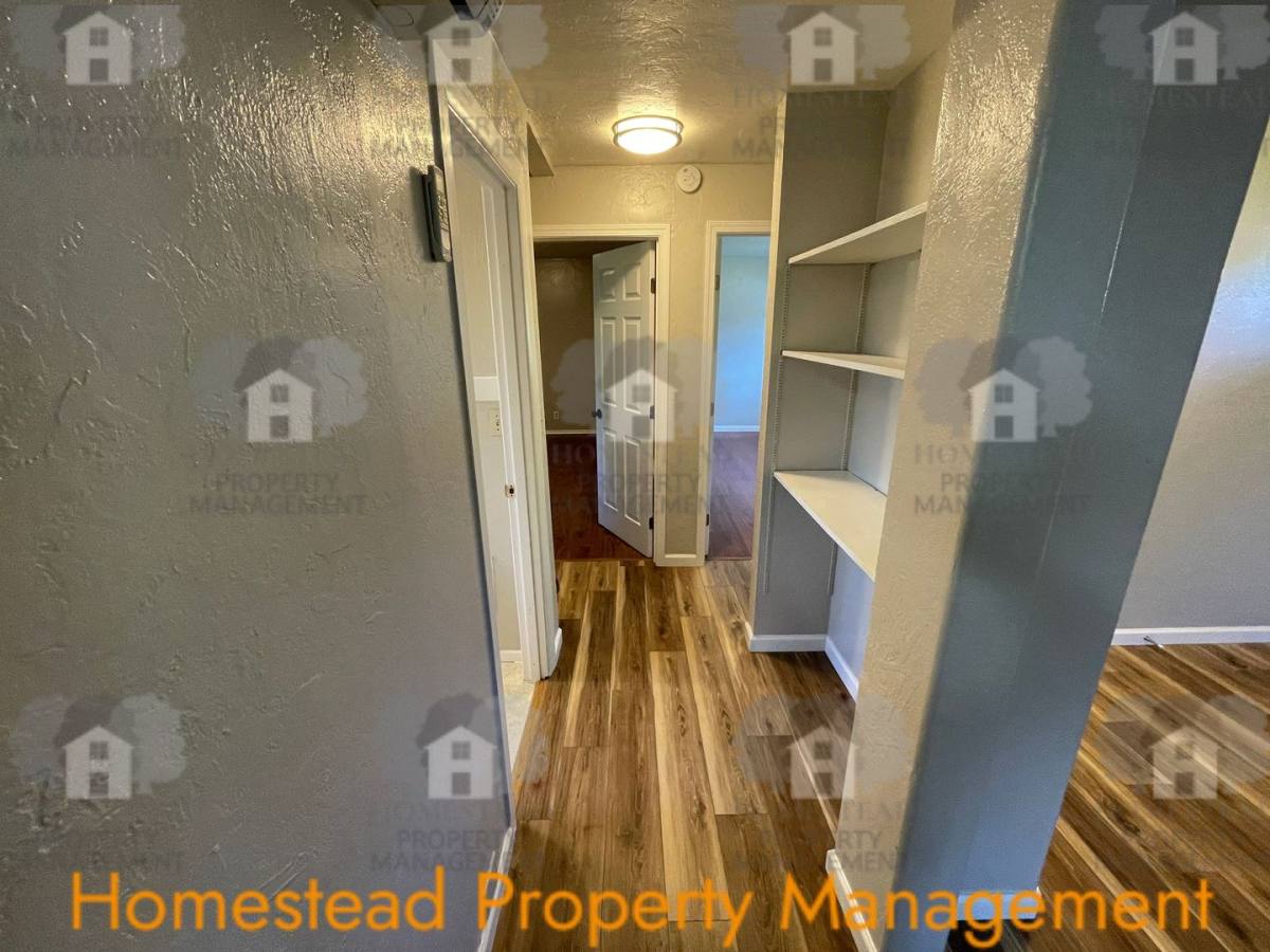 House for rent at 582 Main St W, Monmouth, OR 97361