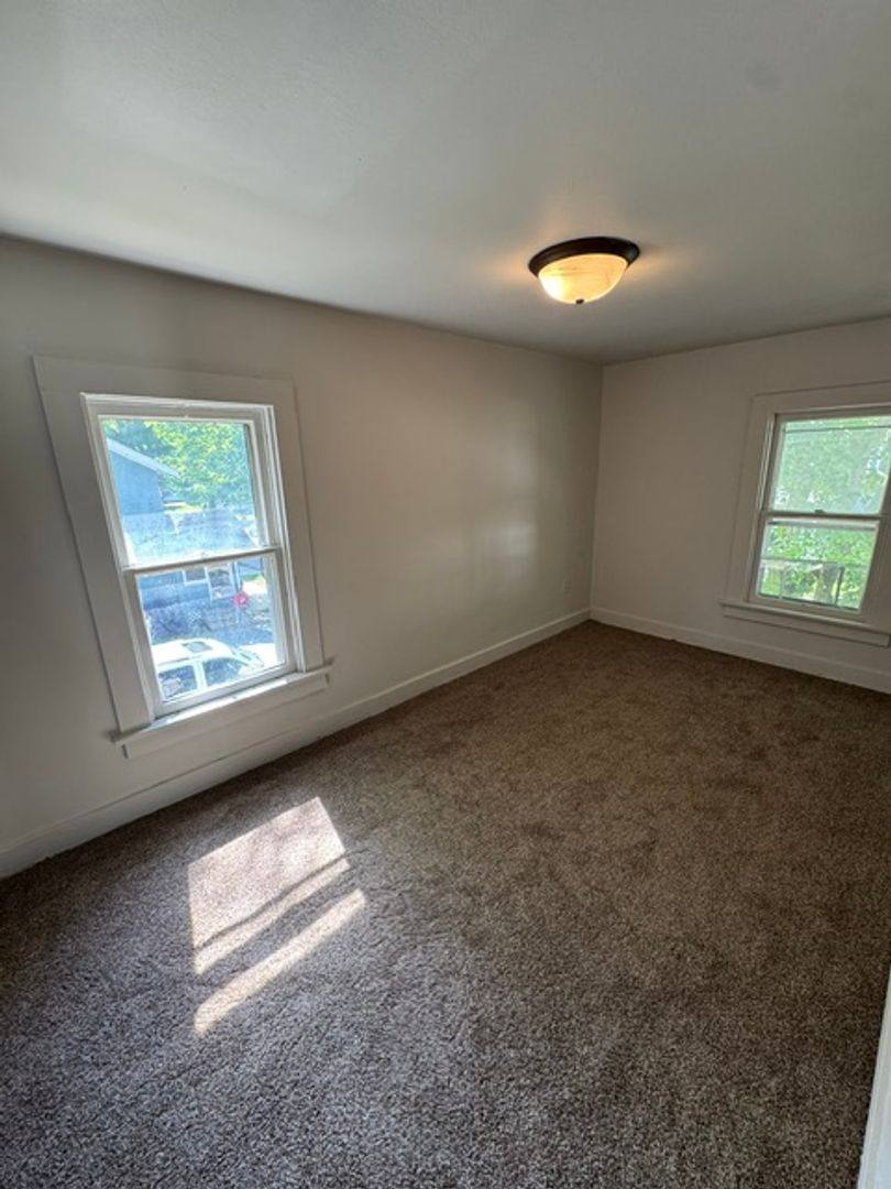 House for rent at 1360 Huestis Ave, Fort Wayne, IN 46807
