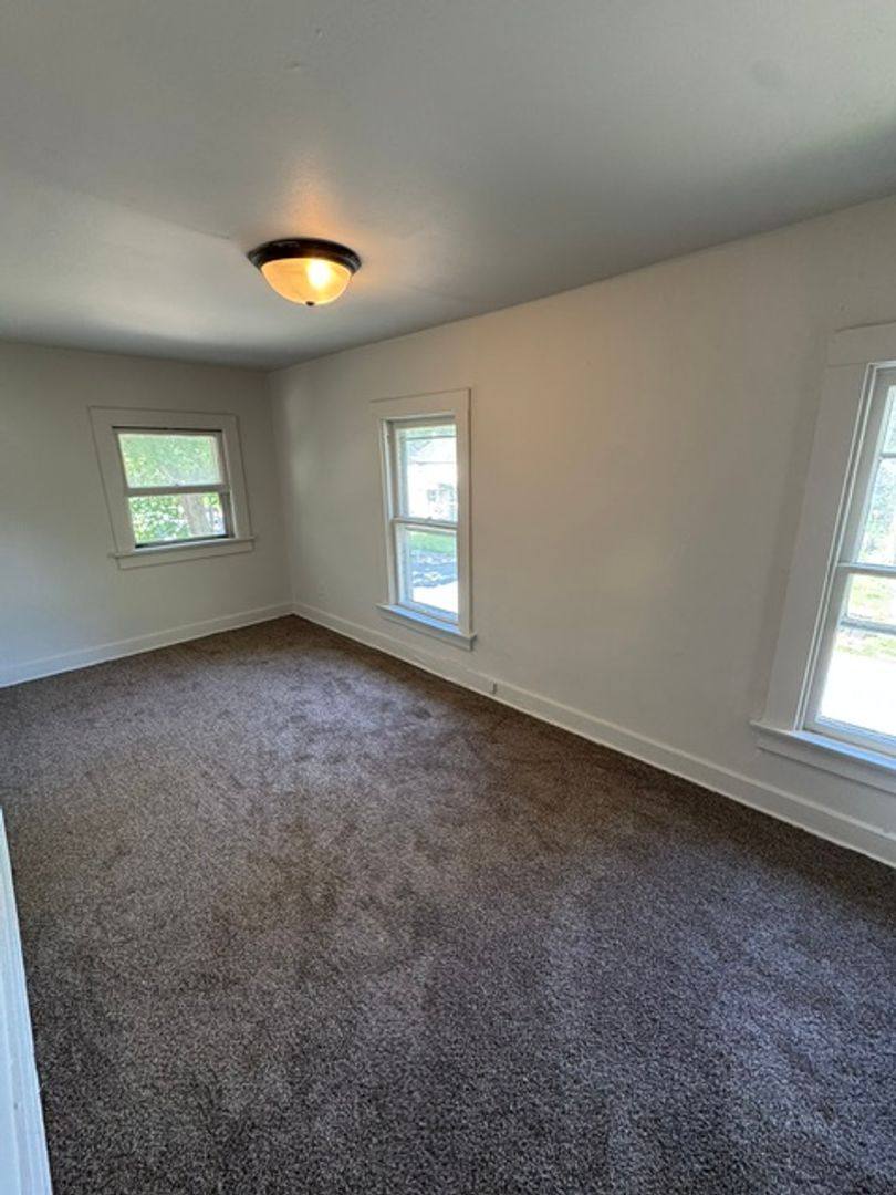 House for rent at 1360 Huestis Ave, Fort Wayne, IN 46807