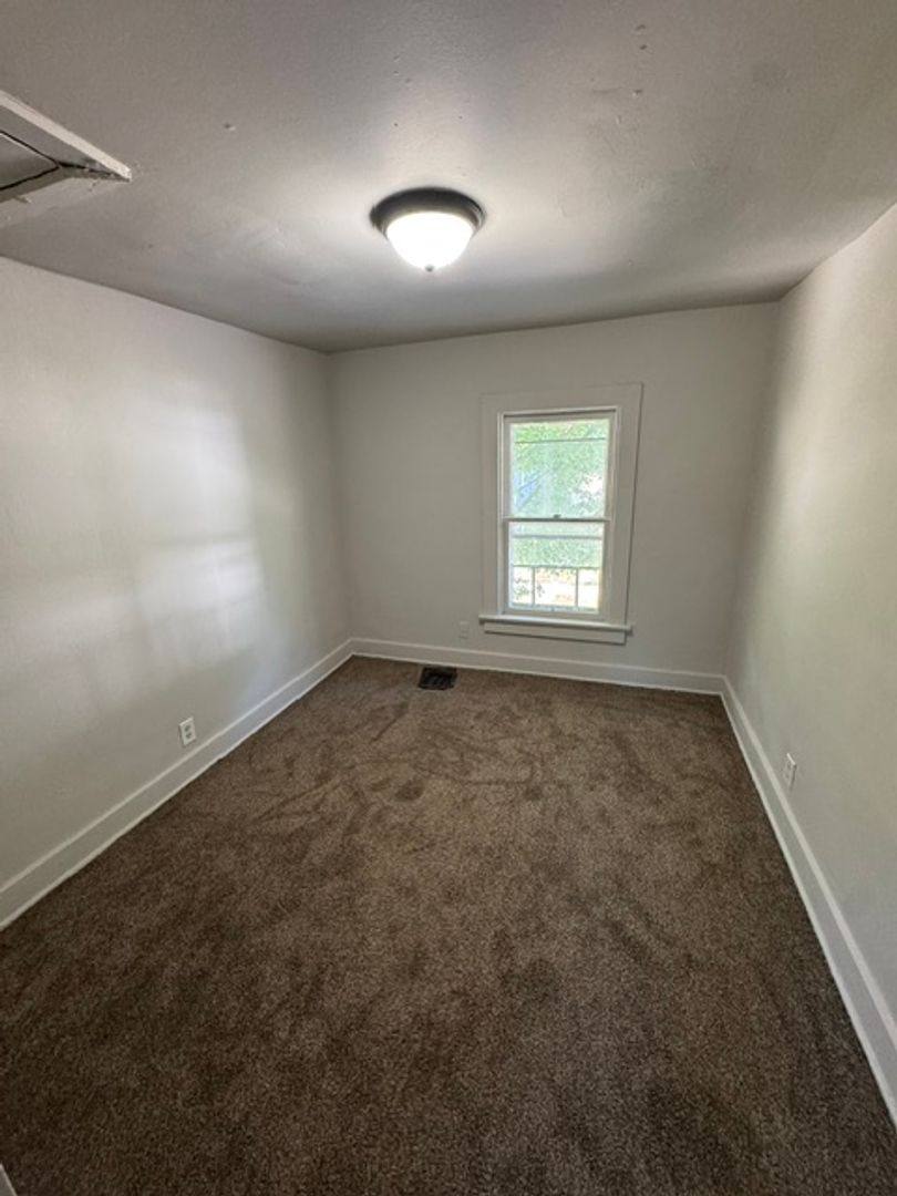 House for rent at 1360 Huestis Ave, Fort Wayne, IN 46807