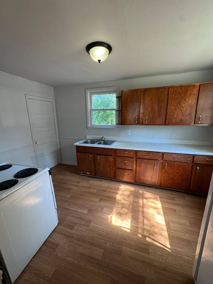 House for rent at 1360 Huestis Ave, Fort Wayne, IN 46807