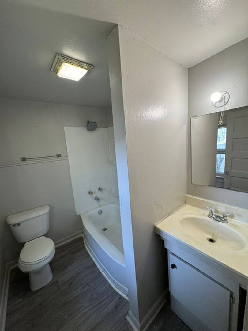 House for rent at 1360 Huestis Ave, Fort Wayne, IN 46807