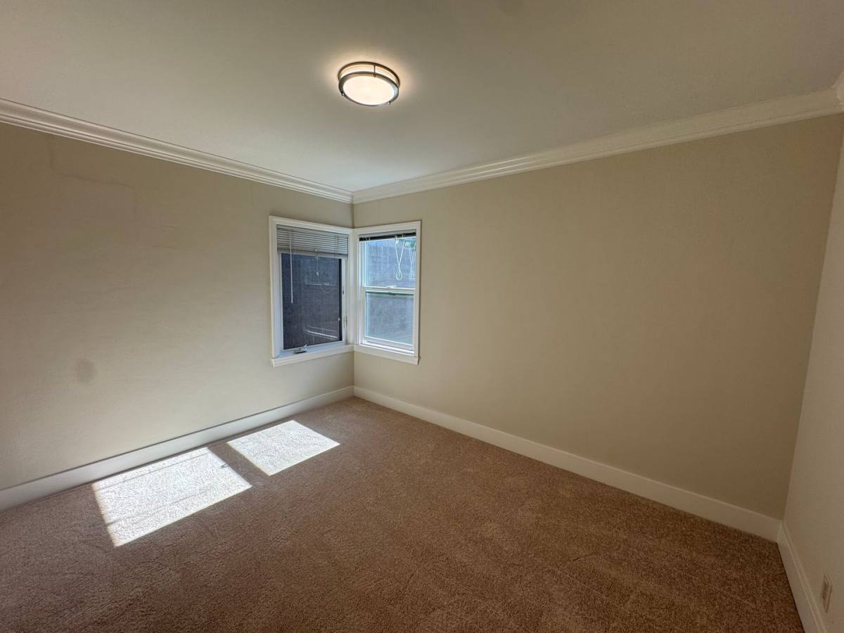 Apartment for rent at 1005 Burlingame Ave, Burlingame, CA 94010