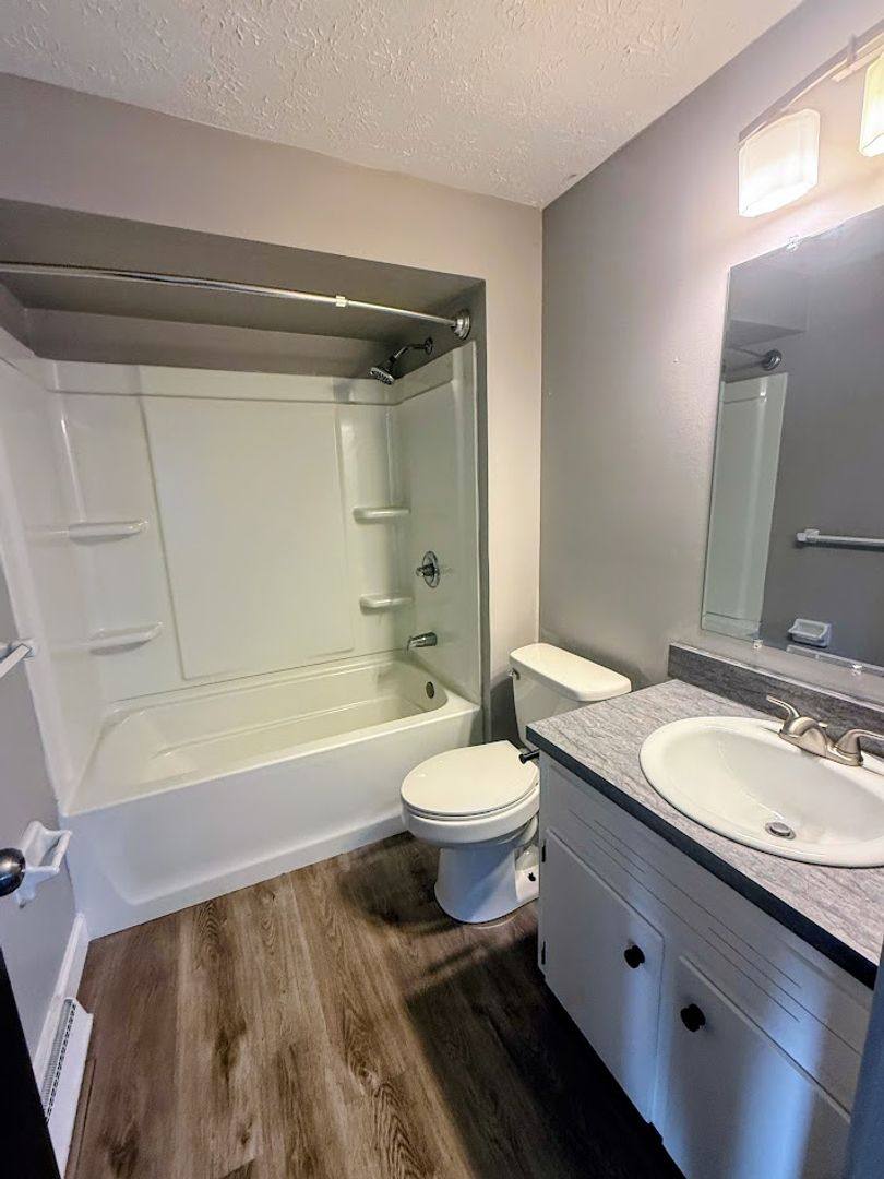 Apartment for rent at 5224 S Main St, Akron, OH 44319