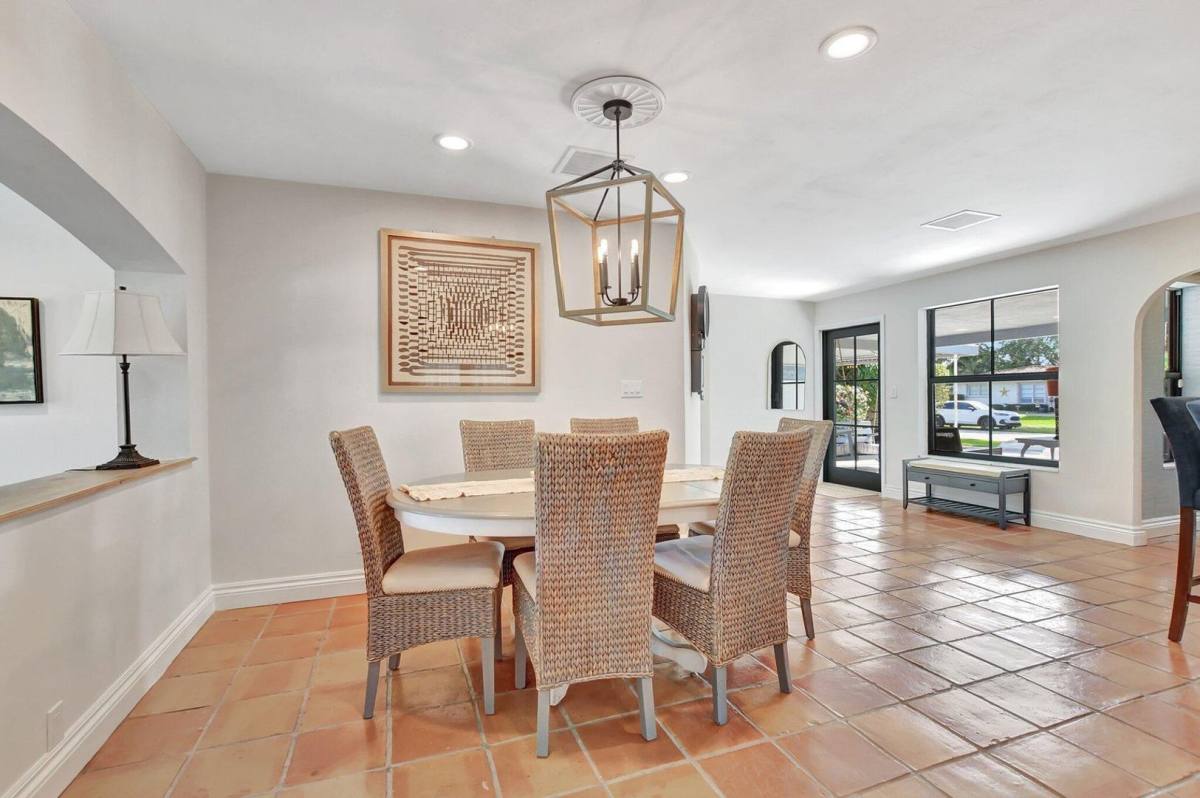 House for rent at 801 SW 5th St, Boca Raton, FL 33486