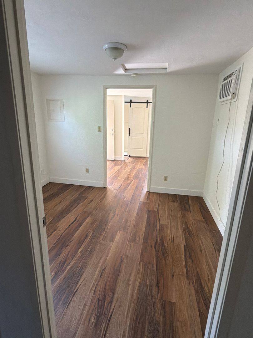House for rent at 3117 Freeport Blvd, Sacramento, CA 95818