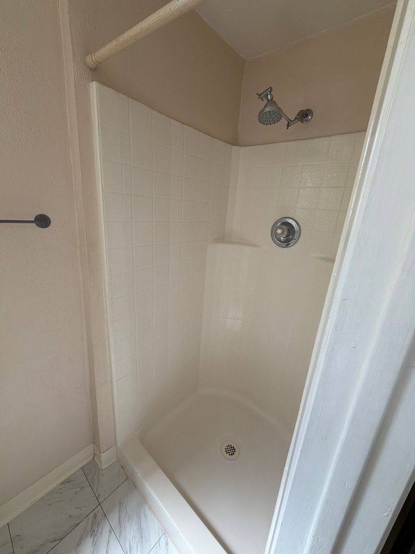 House for rent at 3117 Freeport Blvd, Sacramento, CA 95818