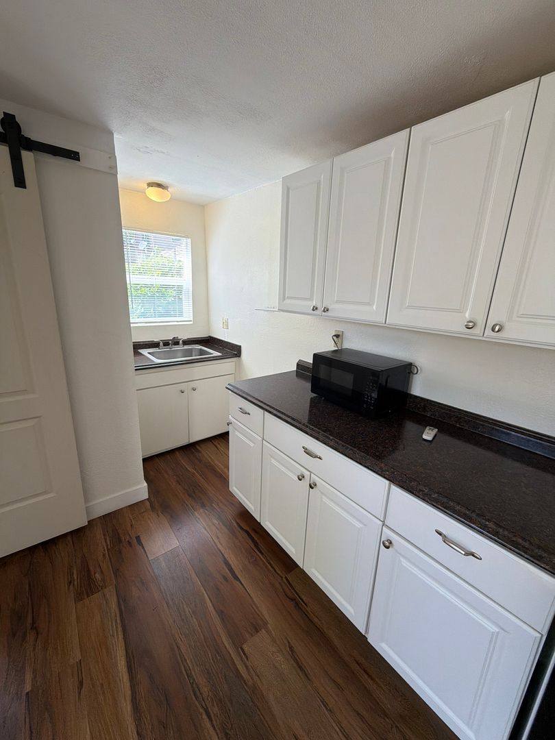 House for rent at 3117 Freeport Blvd, Sacramento, CA 95818