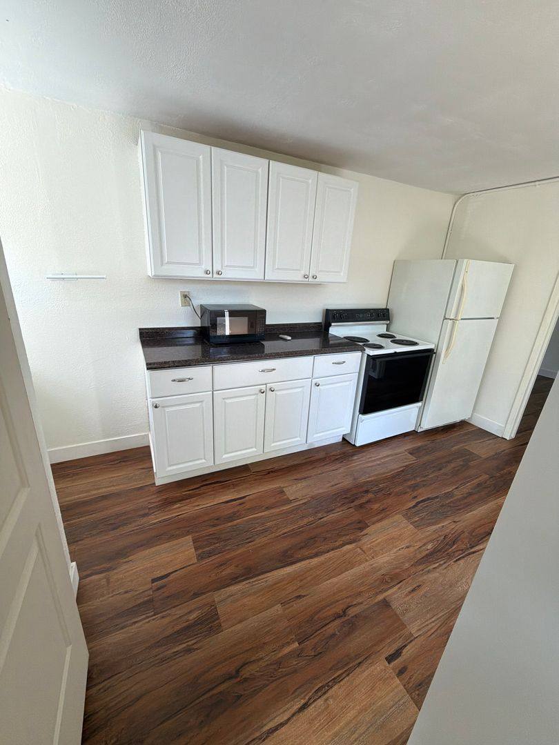House for rent at 3117 Freeport Blvd, Sacramento, CA 95818