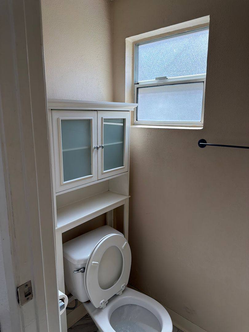 House for rent at 3117 Freeport Blvd, Sacramento, CA 95818