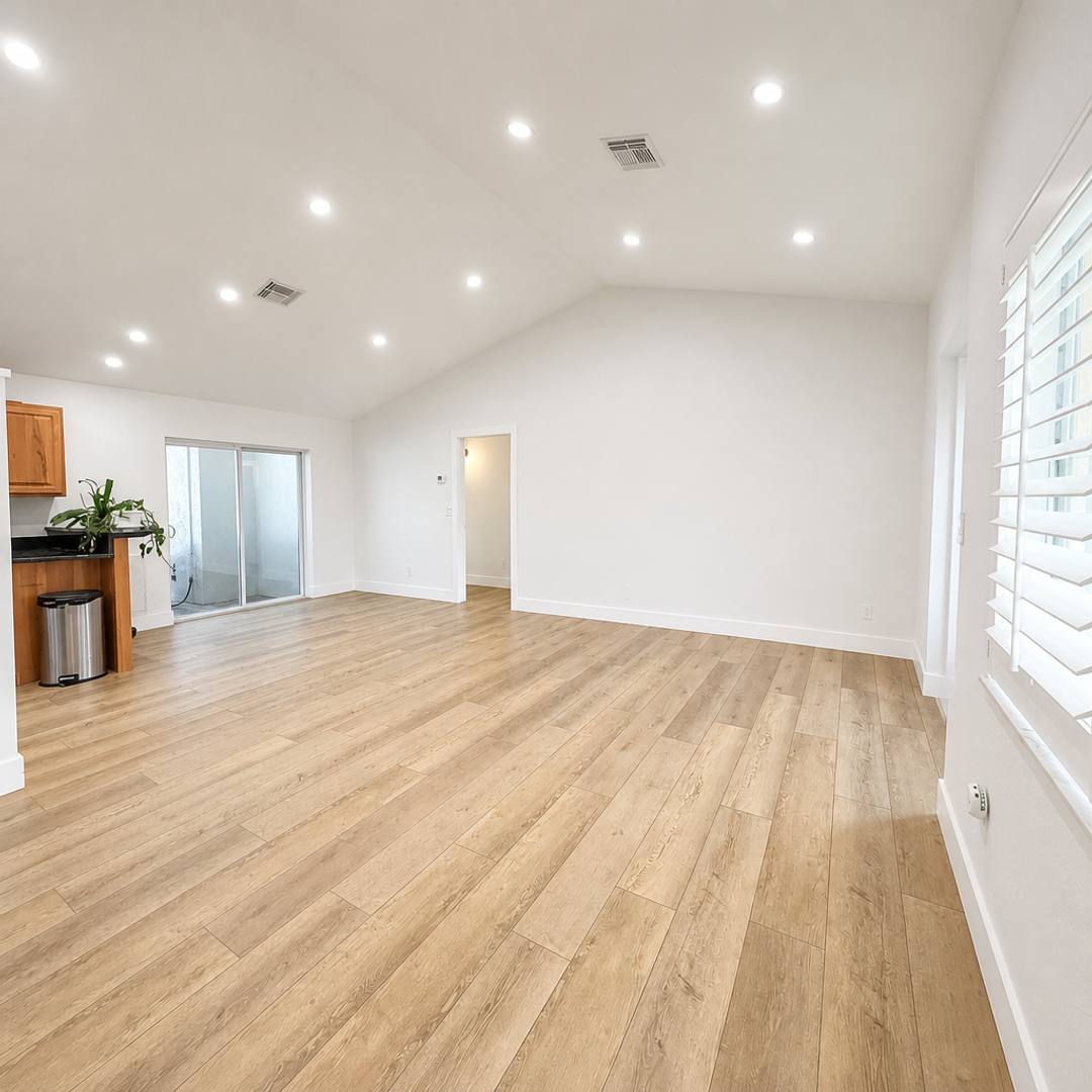House for rent at 324 42nd Ave N, Saint Petersburg, FL 33703