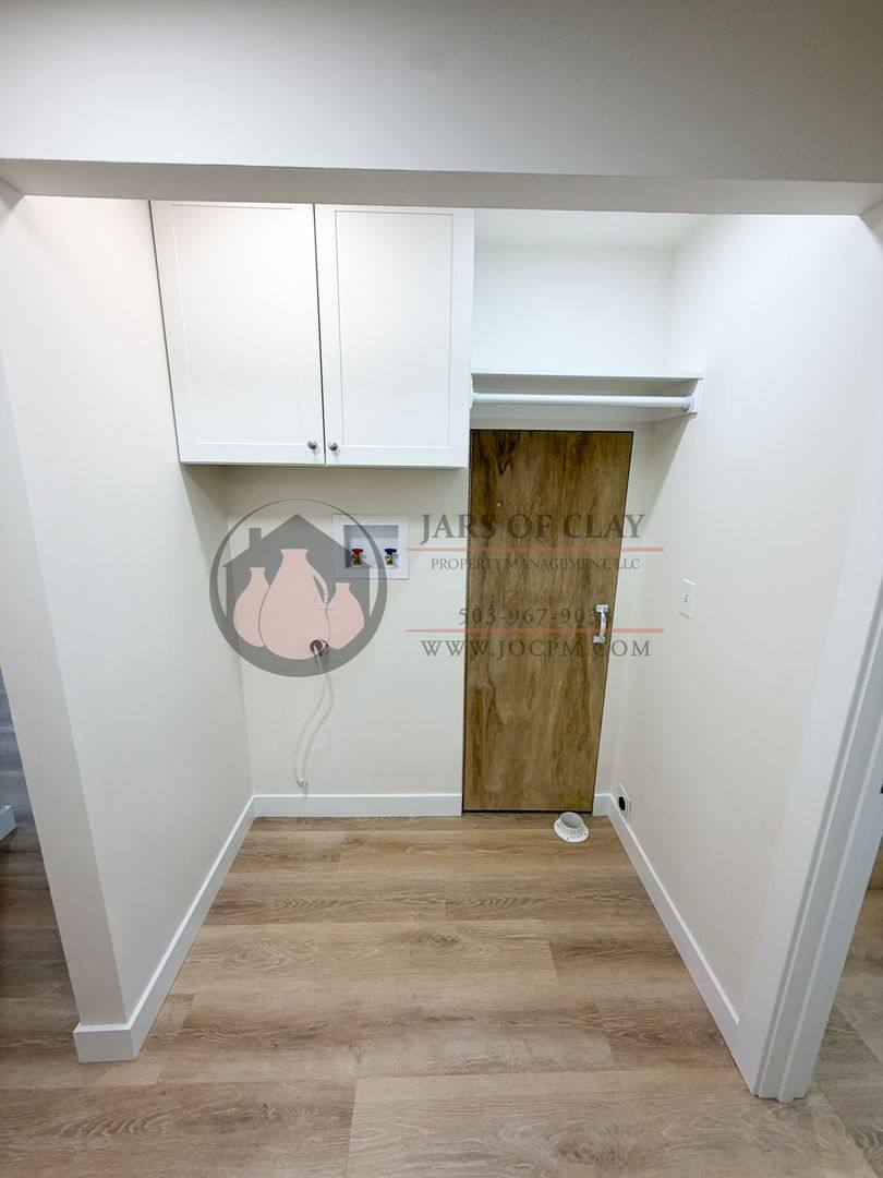 Apartment for rent at 4243 4245 Campbell Dr SE, Salem, OR 97317
