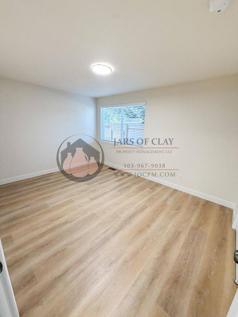 Apartment for rent at 4243 4245 Campbell Dr SE, Salem, OR 97317