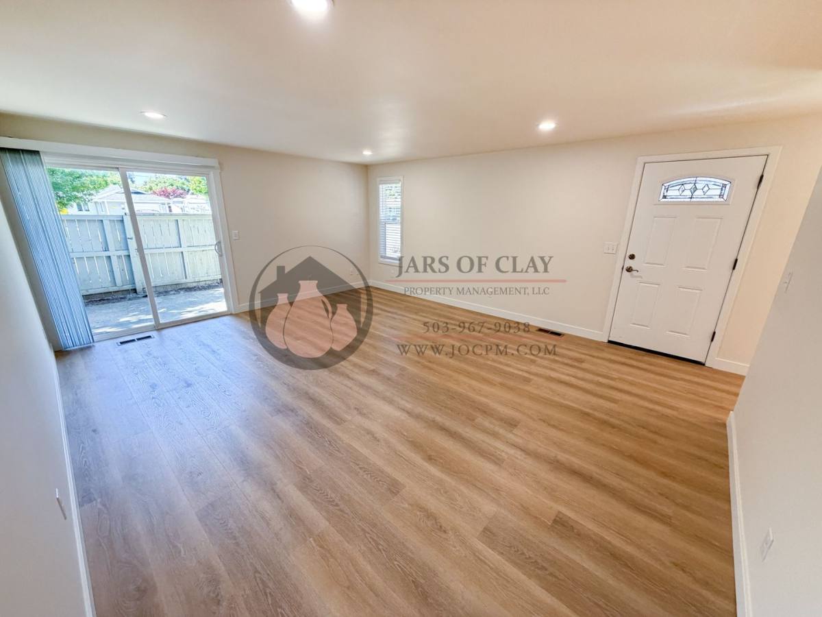 Apartment for rent at 4243 4245 Campbell Dr SE, Salem, OR 97317