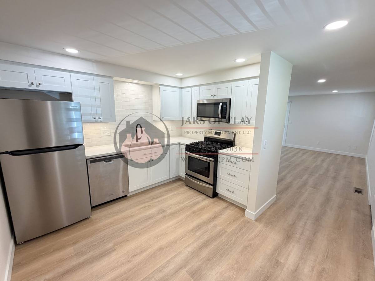 Apartment for rent at 4243 4245 Campbell Dr SE, Salem, OR 97317