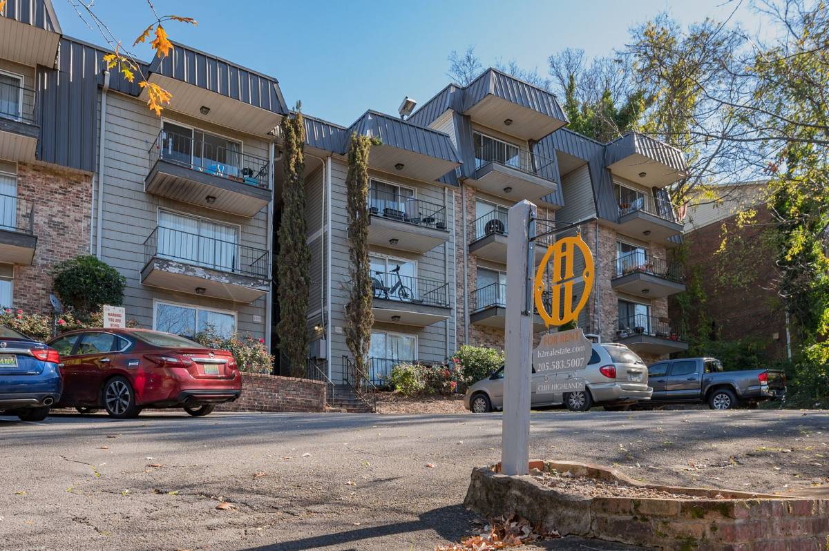 Apartment for rent at 1313-1321 34th St S, Birmingham, AL 35205