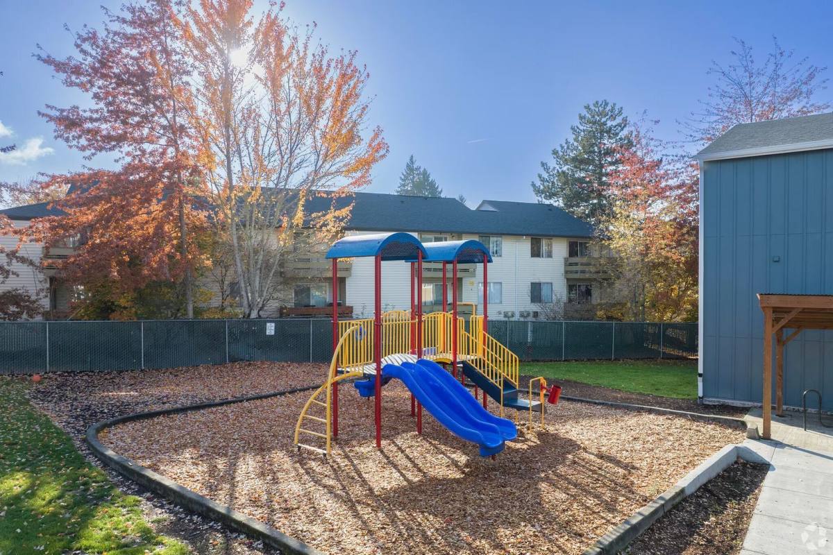 Apartment for rent at 875 SW 185th Ave, Beaverton, OR 97006