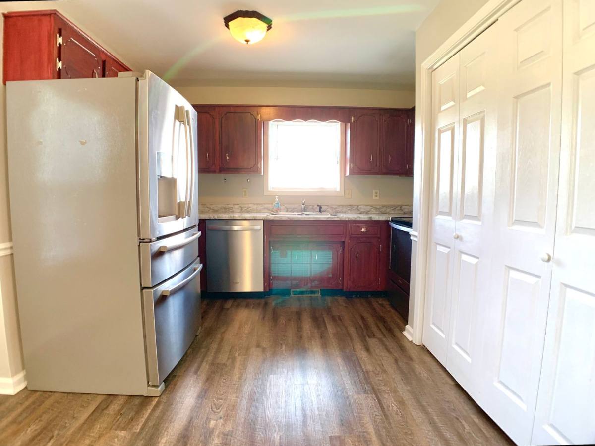 House for rent at 355 Broadmore Dr, Clarksville, TN 37042