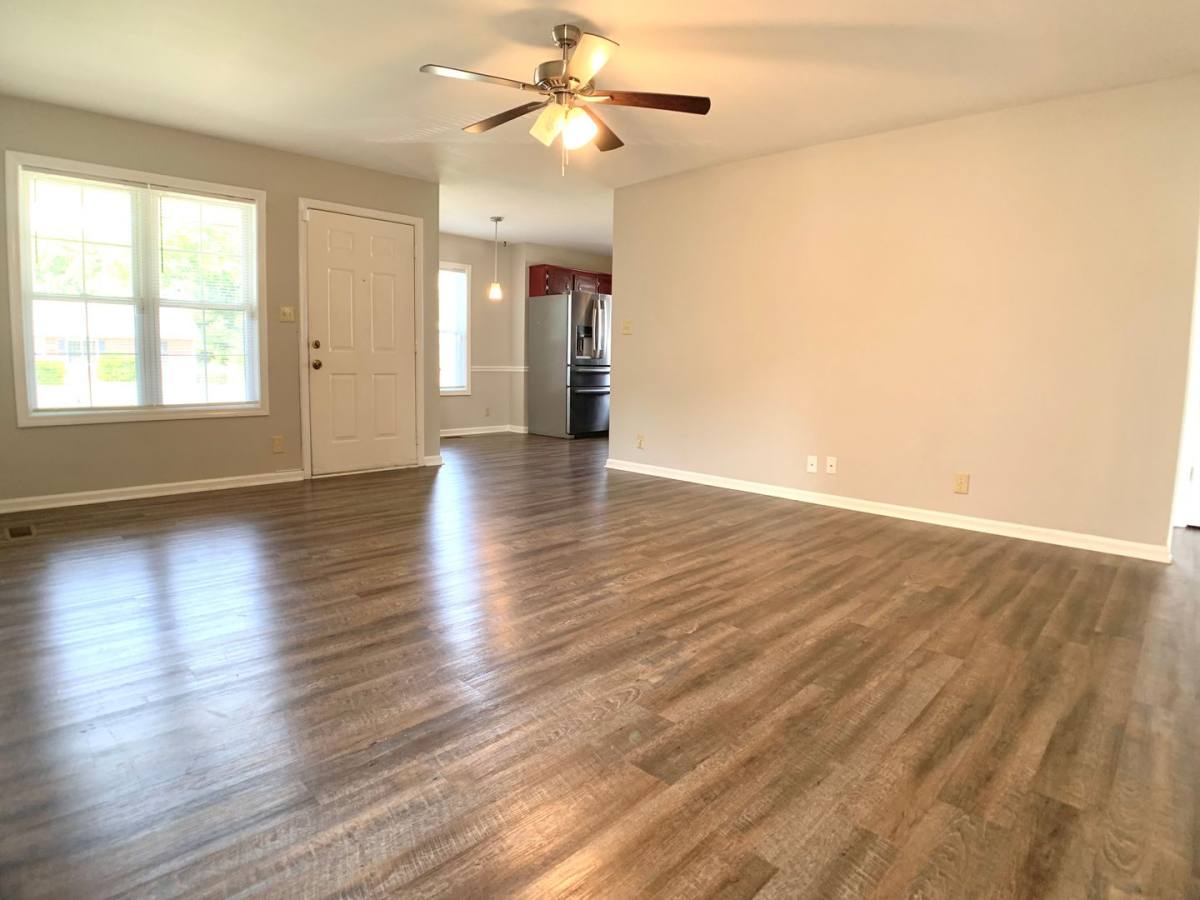 House for rent at 355 Broadmore Dr, Clarksville, TN 37042