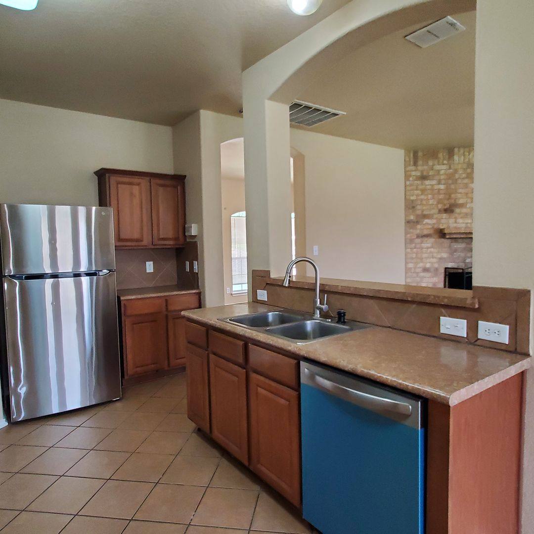 House for rent at 6703 Foster Fields, Converse, TX 78109