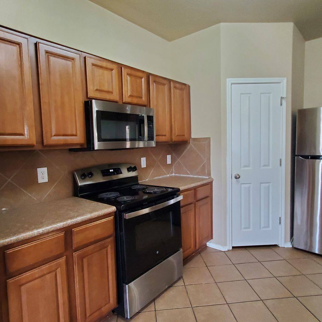 House for rent at 6703 Foster Fields, Converse, TX 78109