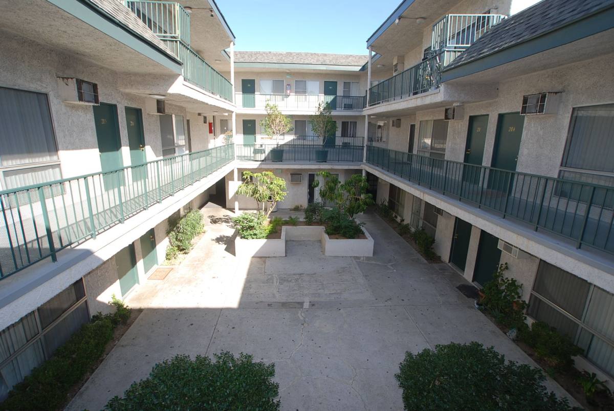 Apartment for rent at 20431 Saticoy St, Winnetka, CA 91306