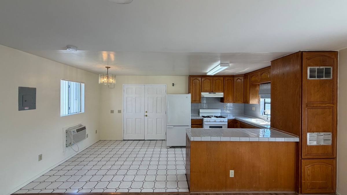 Apartment for rent at 508-514 S Marguerita Ave, Alhambra, CA 91803