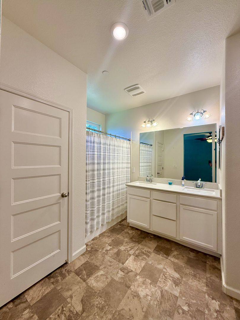 House for rent at 1248 Steinbeck Dr, Hollister, CA 95023