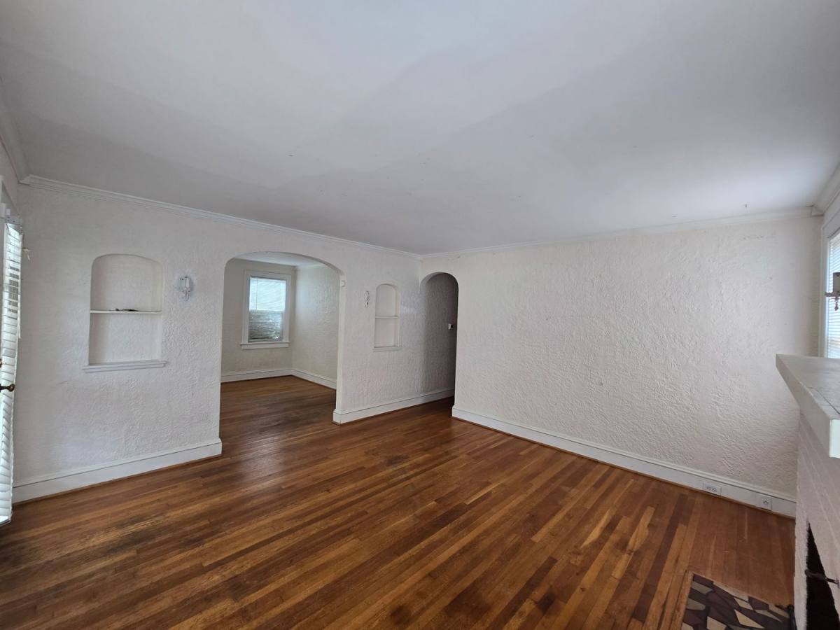 Apartment for rent at 1635 E Ocean View Ave, Norfolk, VA 23503