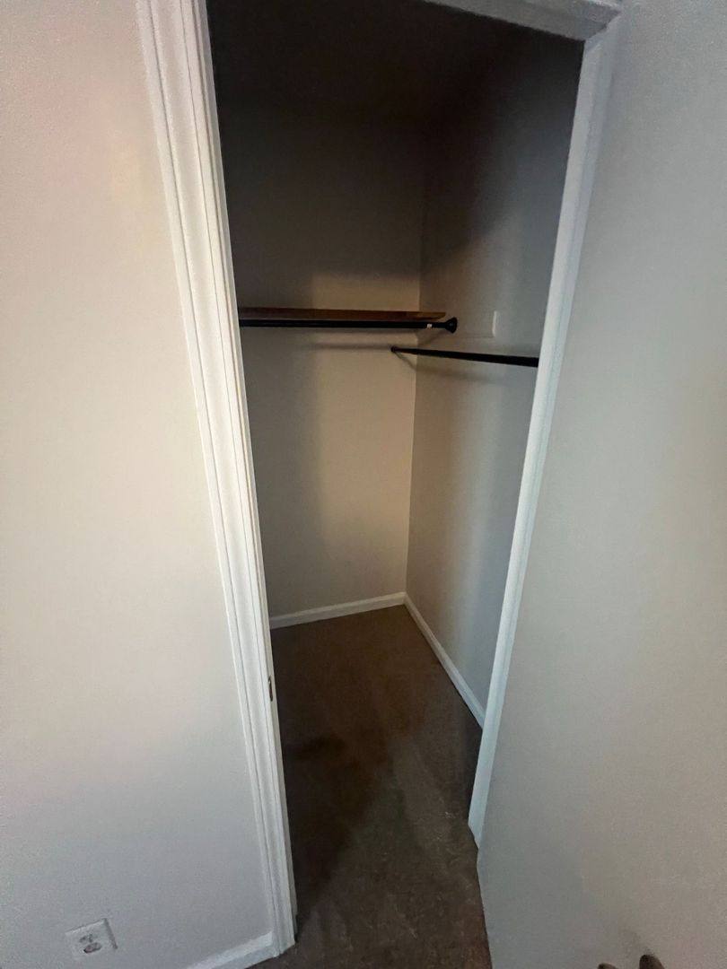 Apartment for rent at 721-723 Jackson View Rd, Suwanee, GA 30024