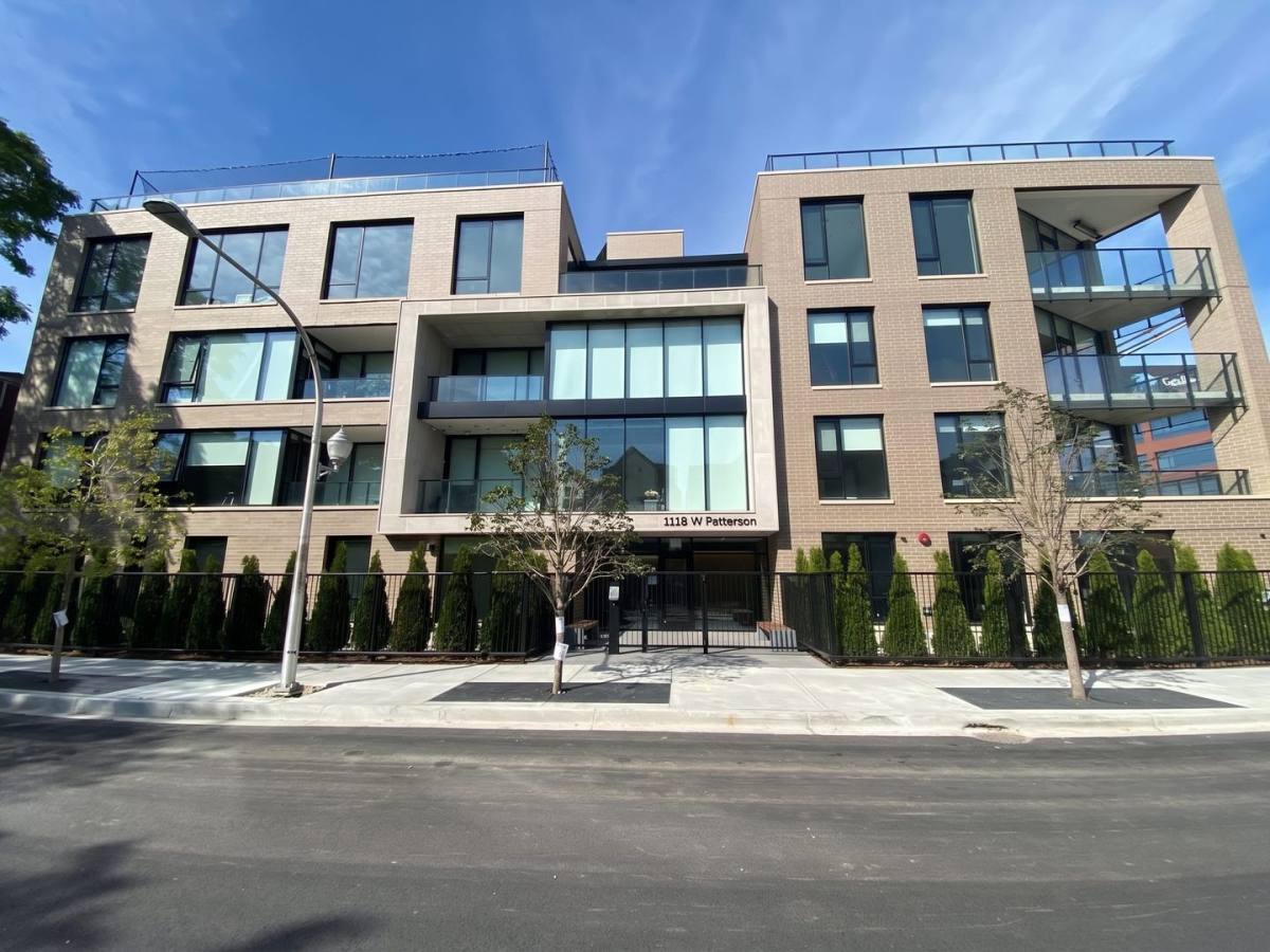 Apartment for rent at 1118 W Patterson Ave, Chicago, IL 60613