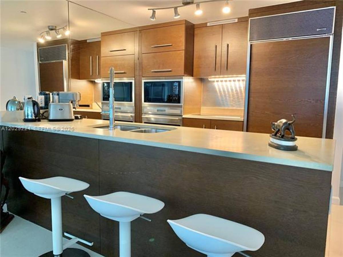 Condo for rent at 475 Brickell Ave, Miami, FL 33131