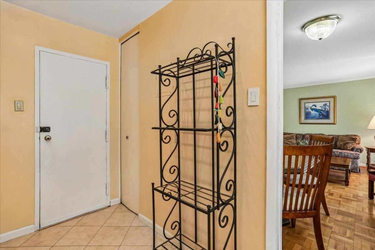 Apartment for rent at 10513 Weymouth St, Bethesda, MD 20814
