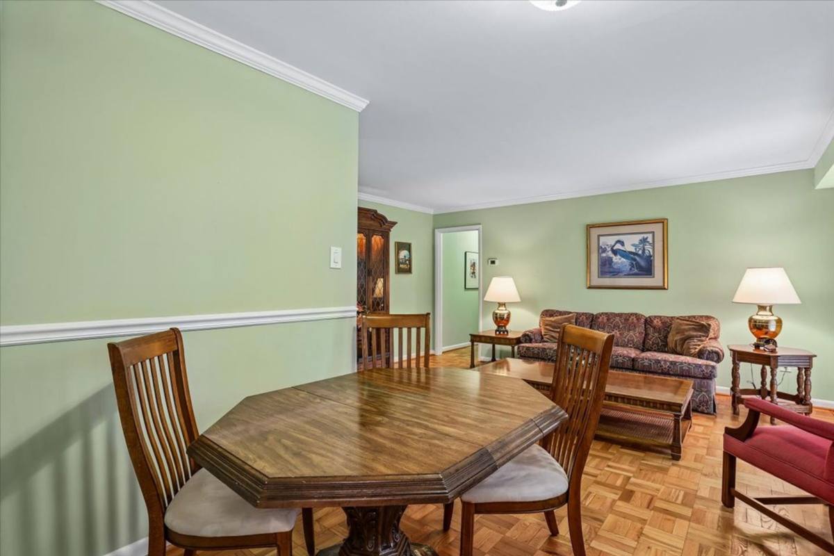 Apartment for rent at 10513 Weymouth St, Bethesda, MD 20814