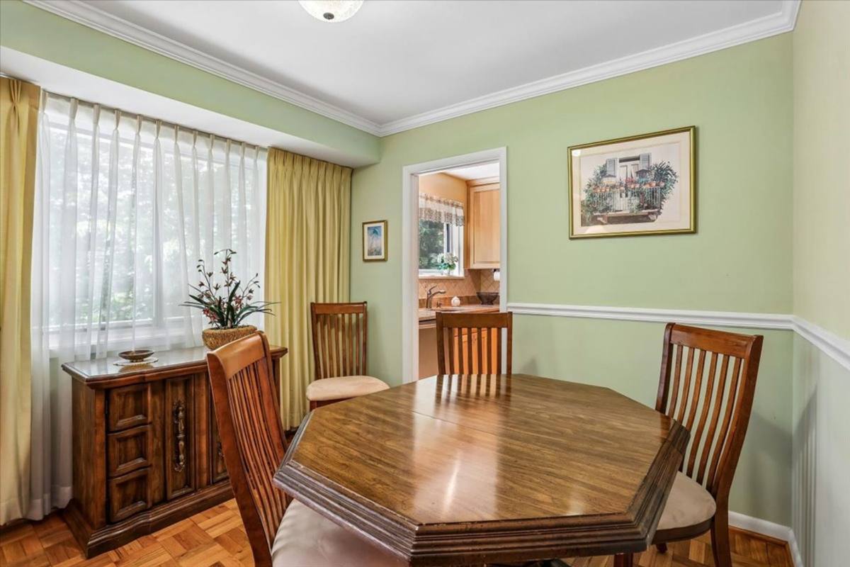 Apartment for rent at 10513 Weymouth St, Bethesda, MD 20814