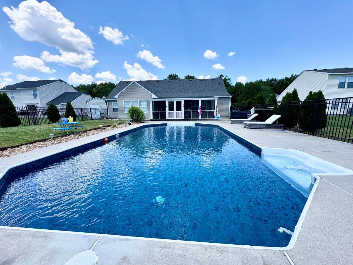 House for rent at 197 Green View Rd, Moyock, NC 27958