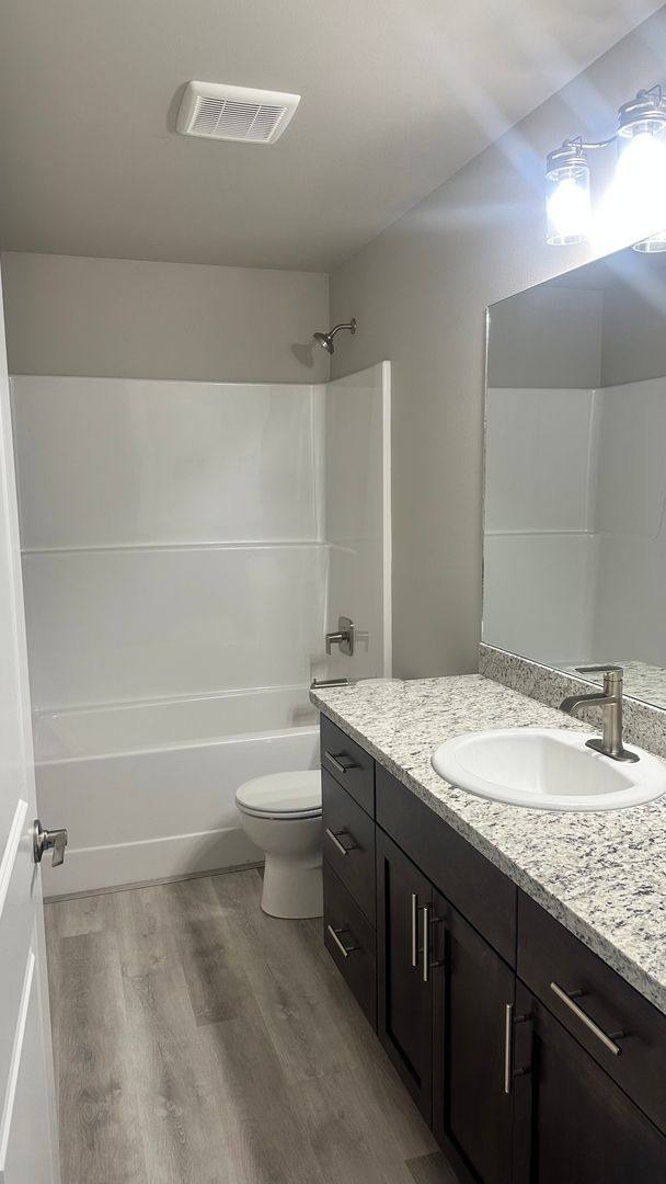 Apartment for rent at 1152 & 1154 Rifle Range, Roseburg, OR 97470