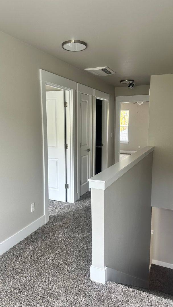 Apartment for rent at 1152 & 1154 Rifle Range, Roseburg, OR 97470