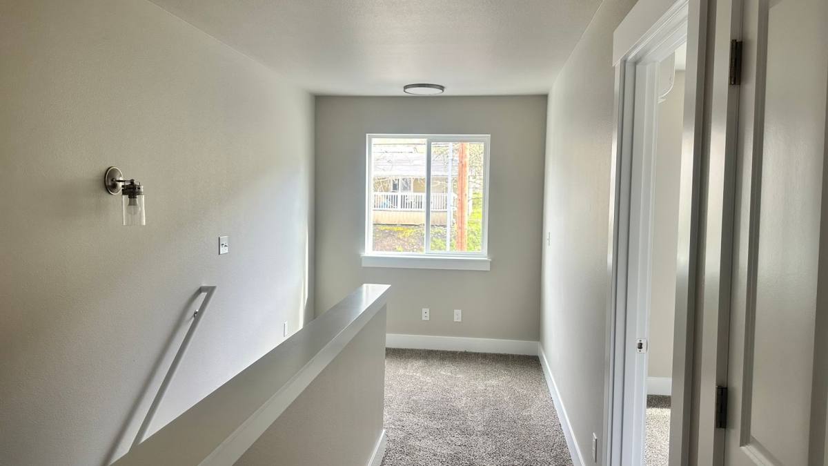 Apartment for rent at 1152 & 1154 Rifle Range, Roseburg, OR 97470