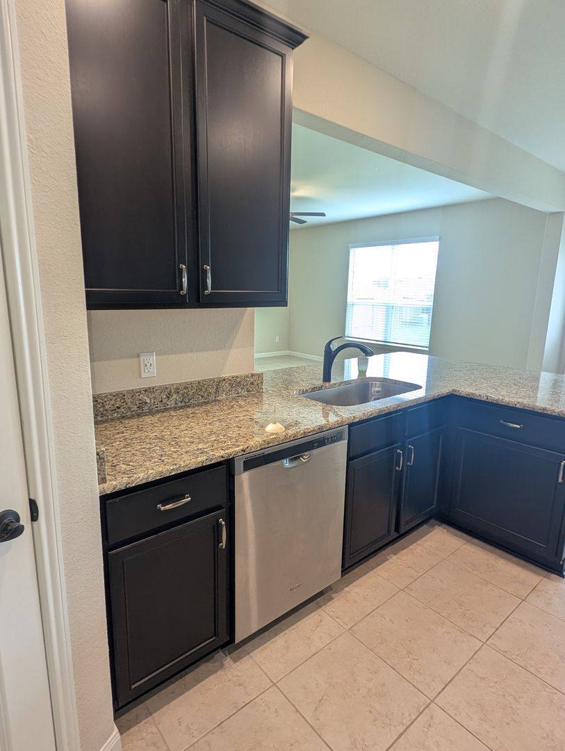 House for rent at 21210 Echo Manor Dr, Hockley, TX 77447