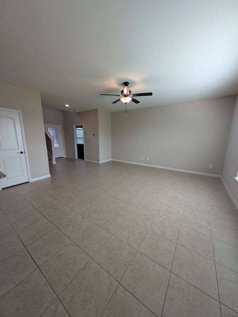 House for rent at 21210 Echo Manor Dr, Hockley, TX 77447
