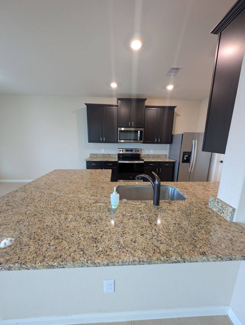 House for rent at 21210 Echo Manor Dr, Hockley, TX 77447